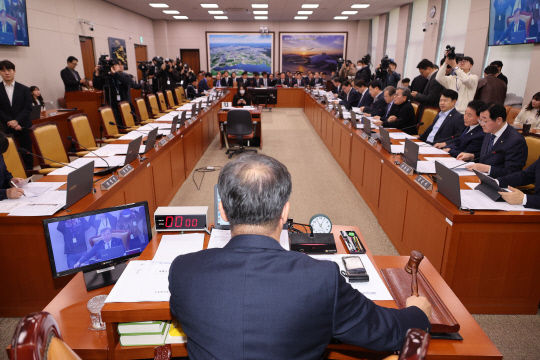 이춘석, 대광법 국토위 통과...법사위 통과 총력 대응해야 기사 이미지