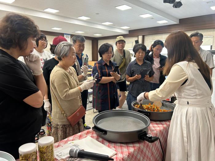 진안군, 치유농업 활성화 위한 꽃차 전문가 양성 기사 이미지