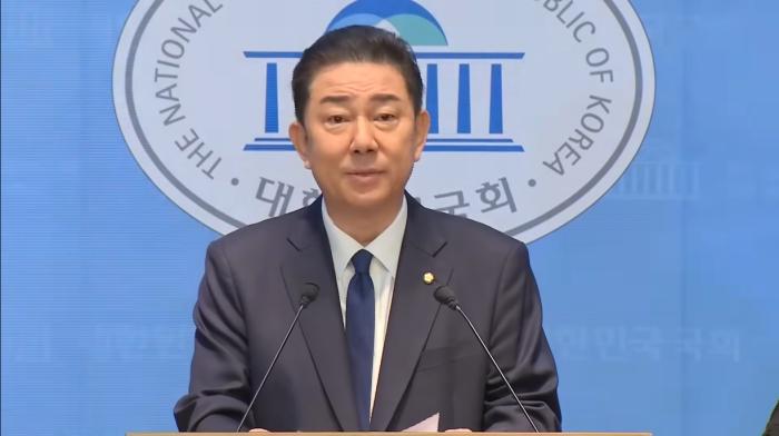 김병기 결국 민주당 탈당  "다시 돌아와 당 위해 일하겠다" 기사 이미지