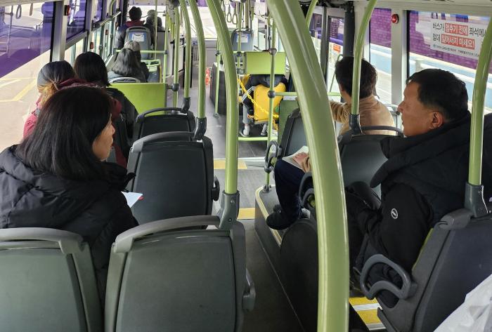 정읍시, 대중교통 무료환승제 도입 ‘착착’...현장 점검 나서 기사 이미지