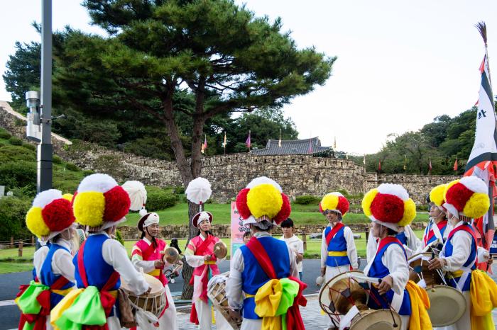 고창농악거리극축제 ‘노상놀이야’, 전북문화관광재단 평가 ‘최우수’ 기사 이미지