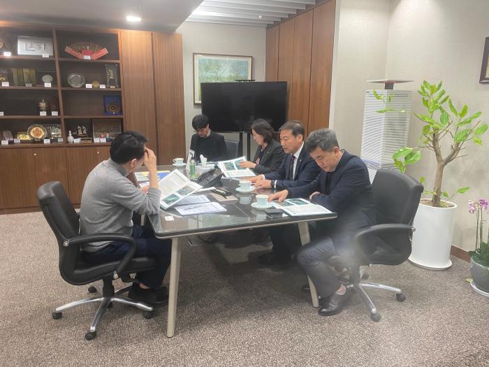 진안군, 대통령 정책특보 만나 지역 핵심 현안 건의 기사 이미지