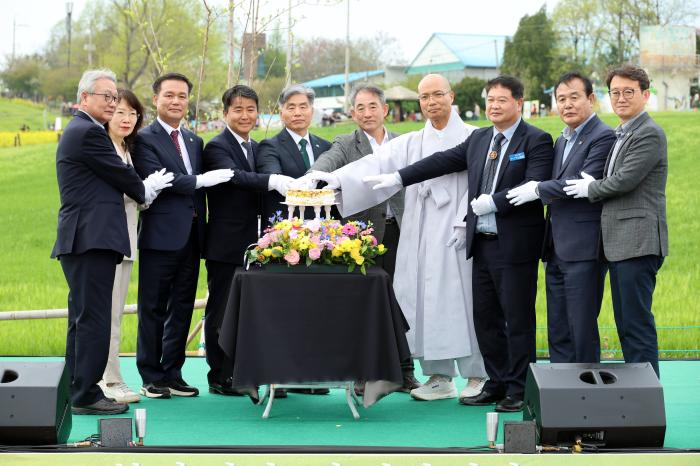 고창군, 제23회 고창 청보리밭 축제 ‘개막’ 기사 이미지