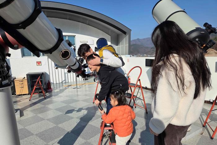 ‘과학의 달’ 기념 무주군, 공개관측 행사 마련 기사 이미지