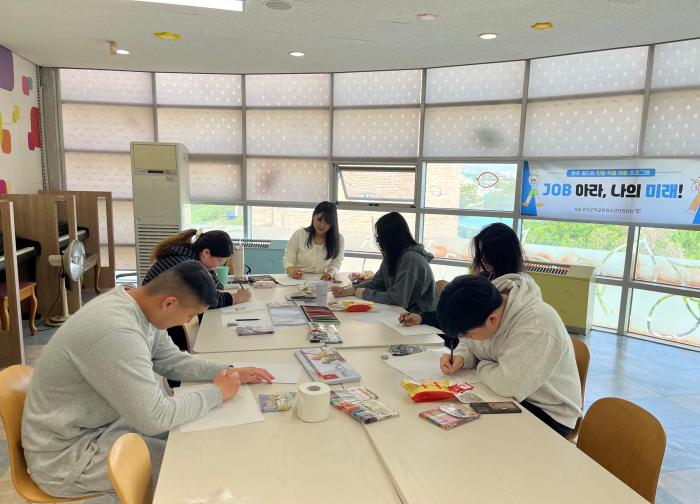 완주 꿈드림, 청소년 손으로 센터 마스코트 만든다 기사 이미지