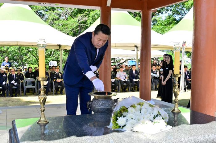 순창군, 제71회 현충일 추념식 거행… 순국선열 희생정신 기려 기사 이미지