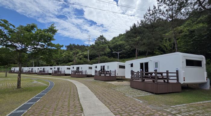 완주 무궁화오토캠핑장 카라반 전면 교체 기사 이미지