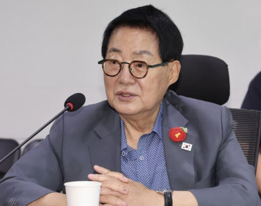 박지원 “정청래, 죽어도 출마할 것 같다” 기사 이미지