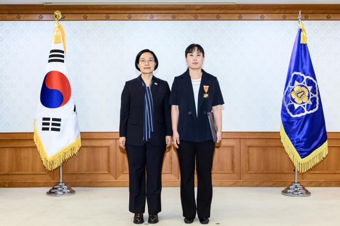 남원시 최초 적극행정 정부포상 ‘옥조근정훈장’ 수훈 기사 이미지