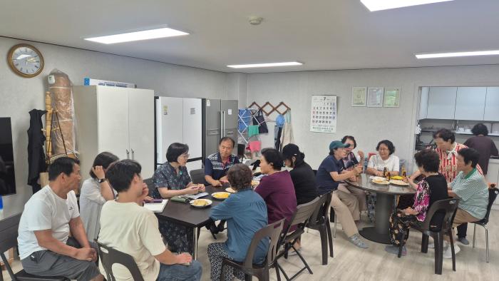 완주군 상관면, 경로당 찾아가는 현장 소통 나섰다 기사 이미지