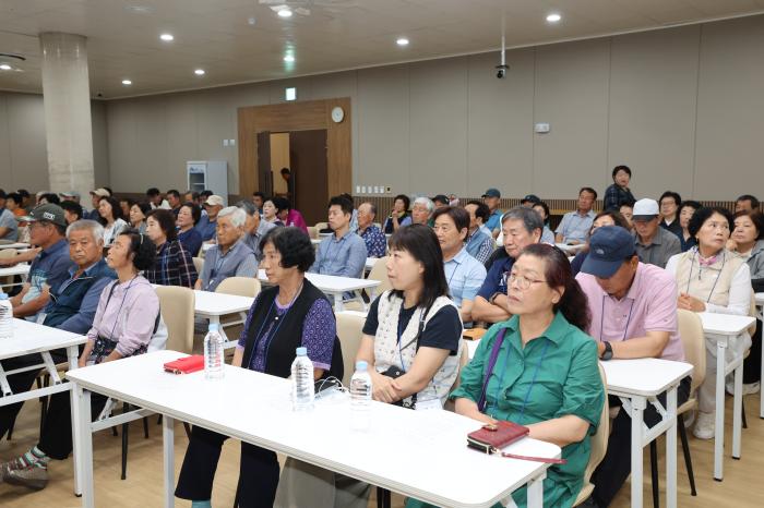 장마철 사과 탄저병 ‘주의보’ 무주군, 예방 활동 주력 기사 이미지