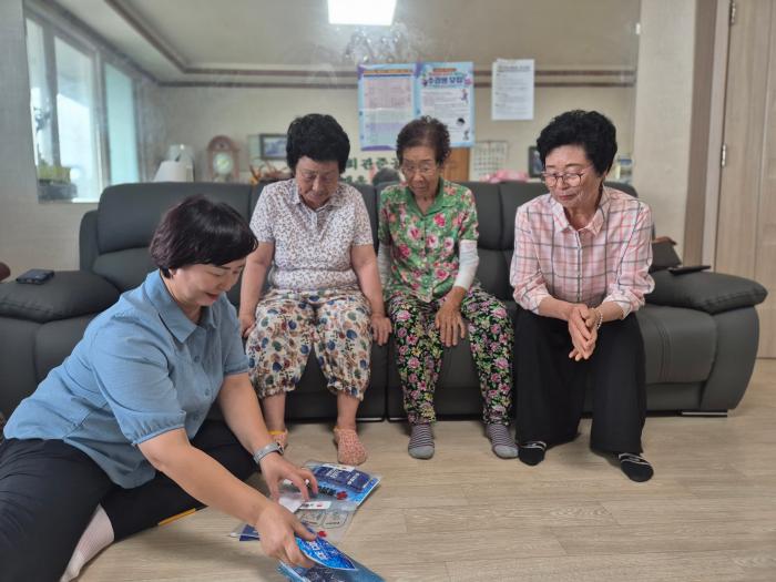 김제 광활면, 폭염예방키트 전달하며 주민안부 챙겨 기사 이미지