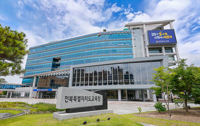 '새 교육' 외치던 천호성, 뚜껑 여니 '김승환 사람' 재탕·캠프 잔치 기사 이미지