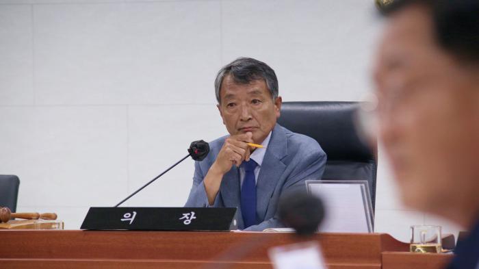 군민과 함께 미래를 여는 혁신의회, 제10대 장수군의회 정상득 의장 기사 이미지