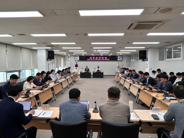 권익현 부안군수, 미래 성장동력 발굴·군민 안전 대응 주문 기사 이미지