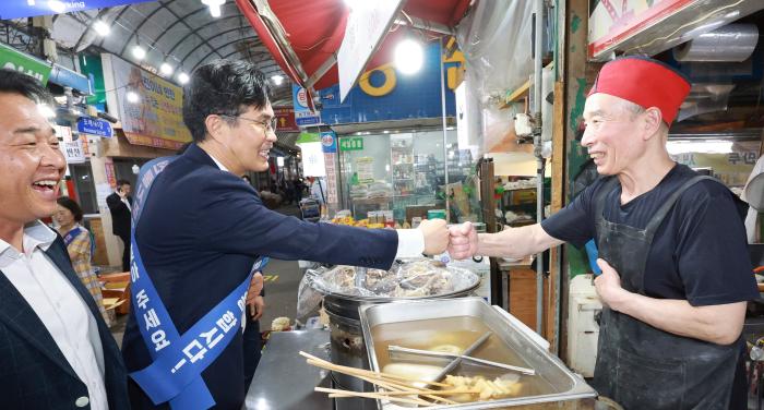 이원택 전북도지사 '추석맞이 장보기' 전통시장 이용 독려 기사 이미지