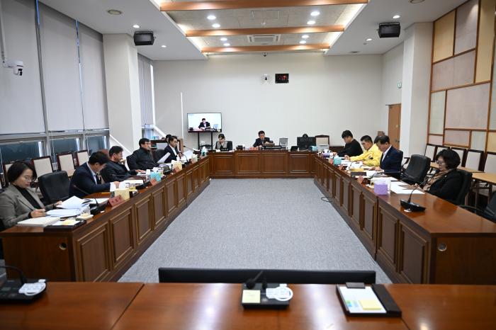 완주군의회 행감특위, 2026년도 행정사무감사 계획안 의결 기사 이미지