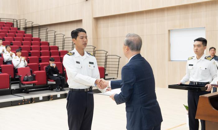 전북대, 6·25 참전영웅 故 이종근 하사 72년 만의 화랑무공훈장 전수 기사 이미지