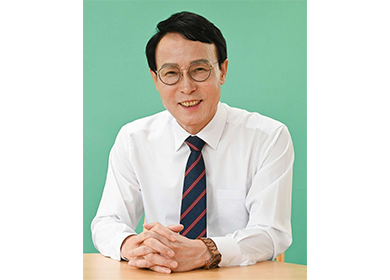 '매수 혐의' 이남호 전 전북교육감 후보 송치…수사 확대 여부 '주목' 기사 이미지